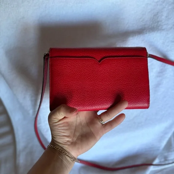 Kate Spade Harlow Wallet On A String Red Pebbled Leather Crossbody NWOT - Picture 4 of 9